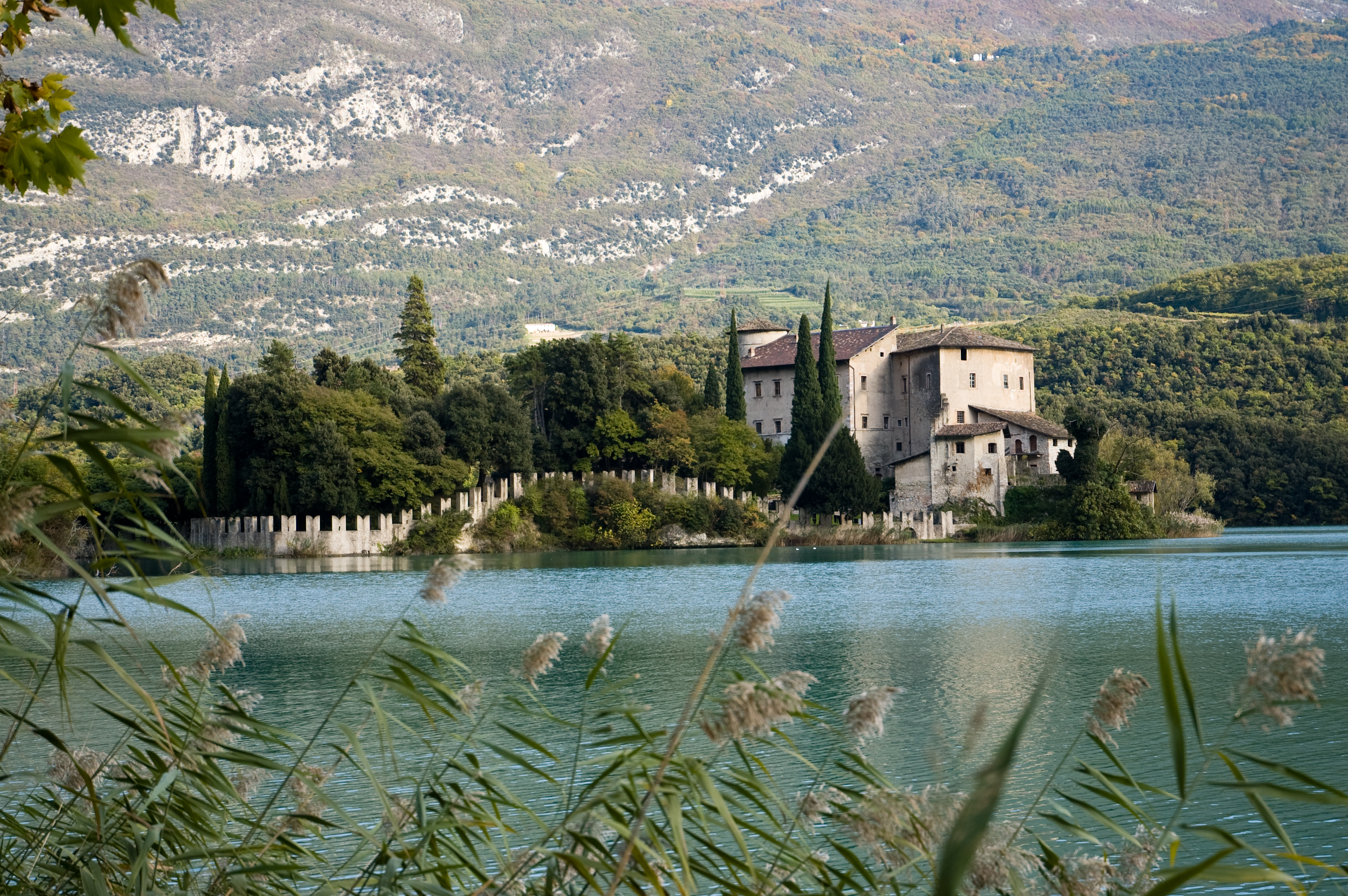 -------Castel Toblino-----Toblino castle